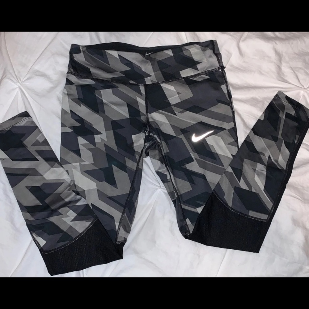 NIKE camo legging